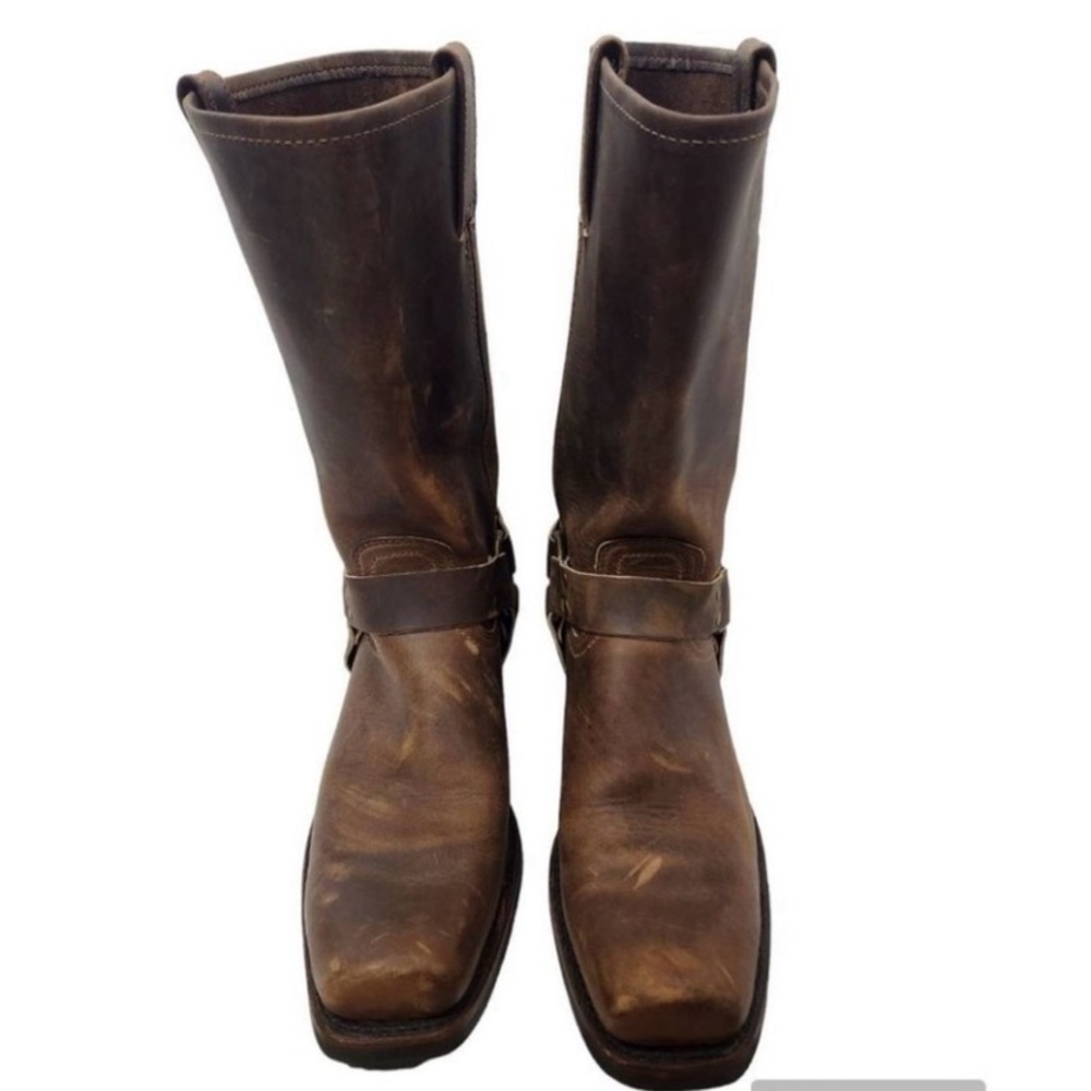 FRYE tall harness boots rustic size 9.5

They are the 12R (mid calf) ones…